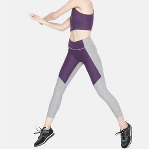 Outdoor Voices 3/4 Two-Tone Warmup Workout Leggings